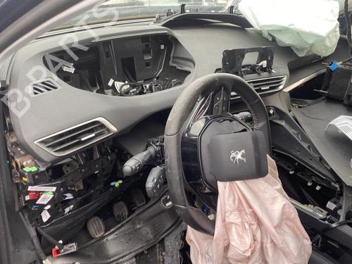 Front left door window PEUGEOT 5008 II (MC_, MJ_, MR_, M4_) 1.2 THP (MRHNYH, MRHNYW, MRHNSJ, MRHNSU, MRHNSM) | BP32396471C18