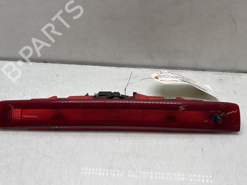 Troisième feu stop RENAULT CLIO III (BR0/1, CR0/1) 1.5 dCi (C/BR0G, C/BR1G) (68 hp) 31858138