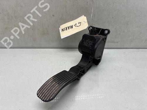 pedal-mercedes-benz-vito-mixto-van-w639-2003-24221498 main image