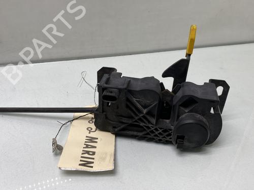 Hood lock MERCEDES-BENZ A-CLASS (W176) A 200 CDI / d (176.008) | BP31134615C133