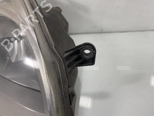 Used Right headlight Right headlight LANCIA YPSILON (843_) 1.3 D Multijet (843.AXF11, 843.AXF1A, 843.AXM11,... (75 hp) 21954800 21954800