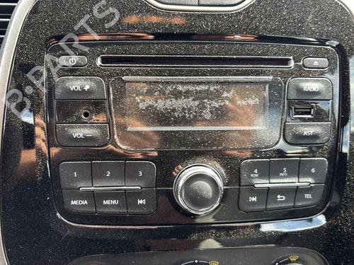 Front right door window RENAULT CAPTUR I (J5_, H5_) 0.9 TCe 90 | BP32063335C19 