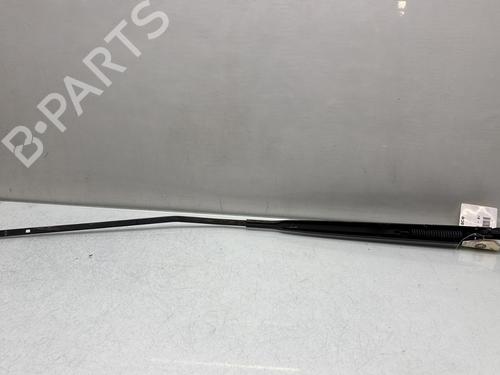 Used Front windshield wiper arm Front windshield wiper arm RENAULT CLIO III (BR0/1, CR0/1) 1.5 dCi (C/BR0G, C/BR1G) (68 hp) 32524409 32524409