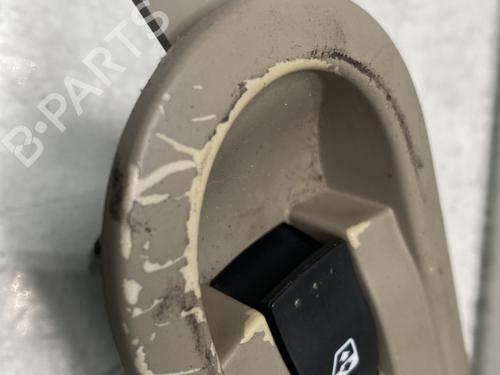 Right front window switch RENAULT SCÉNIC II (JM0/1_) 1.5 dCi (JM1E, JM16) | BP29939263I26 