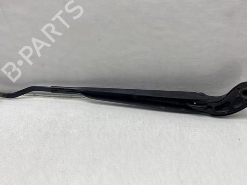 Used Front windshield wiper arm Front windshield wiper arm 21490098 21490098
