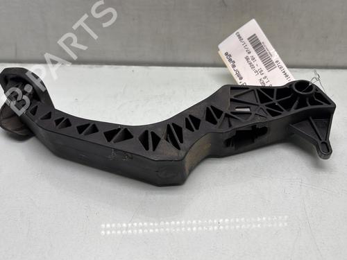 Clutch pedal VW GOLF V (1K1) 1.6 FSI | BP27663103I13 