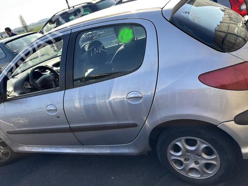 Boîte à Fusibles PEUGEOT 206 Hatchback (2A/C) 1.4 HDi eco 70 | BP26389067E1 