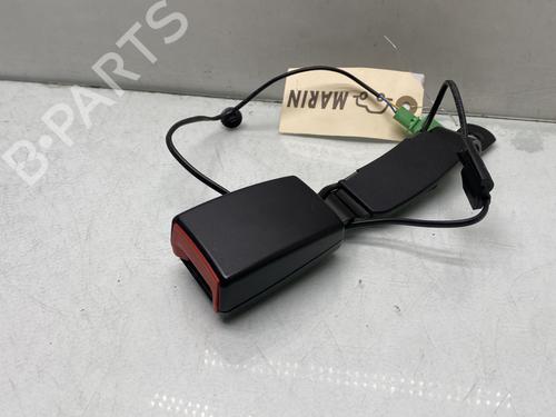 Used Seat buckle VW POLO V (6R1, 6C1) 1.4 TDI (75 hp) 31281655