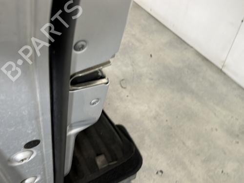 Left front door MERCEDES-BENZ E-CLASS (W211) E 220 CDI (211.006) | BP30104424C2