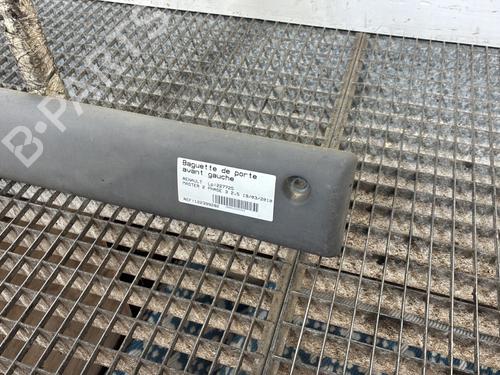 Used Door moulding trim Door moulding trim 37755437 37755437