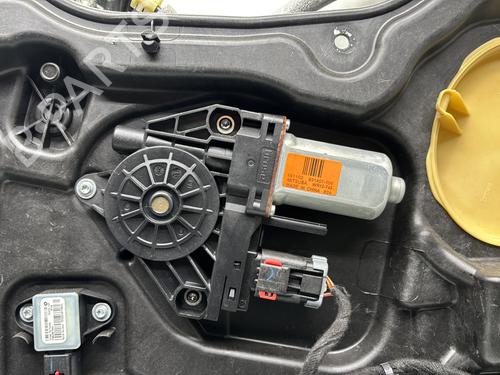 Used Front right window mechanism Front right window mechanism JEEP CHEROKEE (KL) 2.2 CRD 4x4 (200 hp) 29611870 29611870