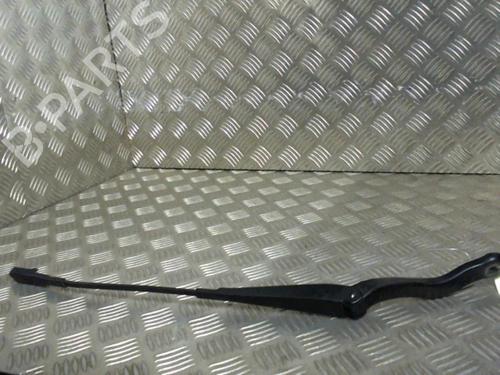 Used Front windshield wiper arm OPEL CORSA D (S07) 1.2 (L08, L68) (80 hp) 20017402