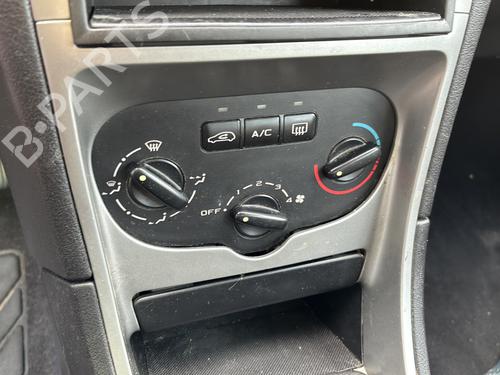 Fuse box PEUGEOT 307 (3A/C) 1.4 HDi | BP23766573E1 