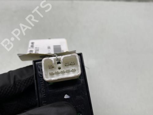Right front window switch HYUNDAI COUPE II (GK) 2.0 GLS | BP21386693I26 