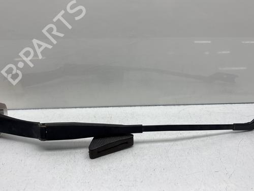 Used Front windshield wiper arm FORD FOCUS III 1.6 TDCi (95 hp) 28510559