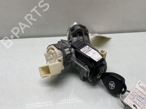 Used Ignition barrel TOYOTA YARIS (_P13_) 1.0 (KSP130_, KSP130) (69 hp) 25602261