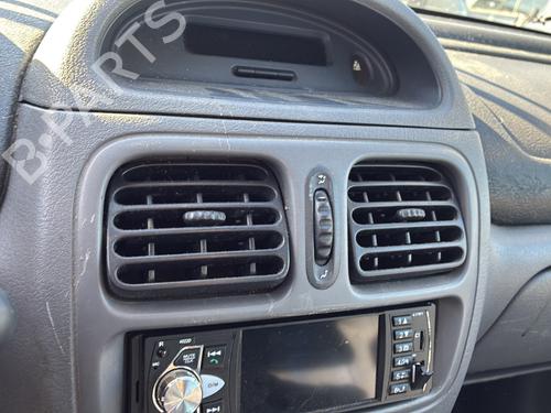Brugte RENAULT CLIO II (BB_, CB_)  1.4 16V (B/CB0P, BB13)  4916141