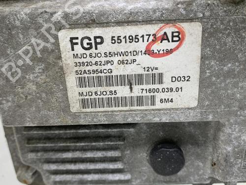 Used Engine control unit (ECU) SUZUKI SWIFT III (MZ, EZ) 1.3 DDiS (RS413D) (69 hp) 21196557