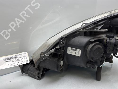Right headlight RENAULT CLIO III (BR0/1, CR0/1) 1.5 dCi (BR17, CR17) | BP31049064C29 