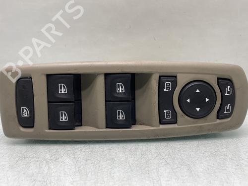 Fensterheberschalter links vorne für RENAULT MEGANE III Hatchback (BZ0/1_, B3_) 1.5 dCi (BZ09, BZ0D, BZ1W, BZ29, BZ14) (110 hp) 29940000