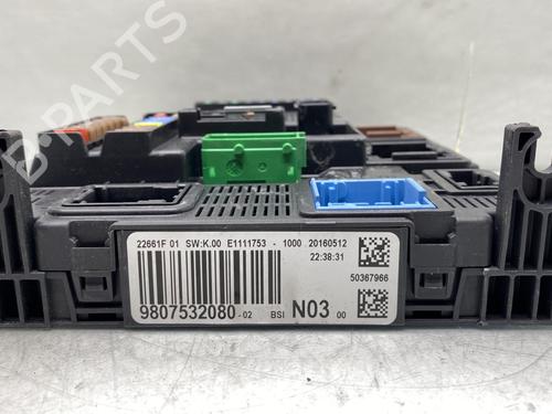 Fuse box PEUGEOT 208 I (CA_, CC_) 1.2 VTI 82 | BP26389064E1 