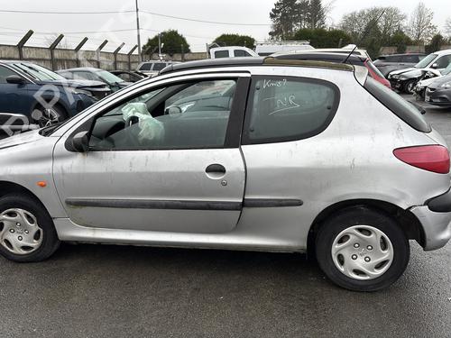 Front bumper PEUGEOT 206 Hatchback (2A/C) 1.4 i | BP23220306C7 