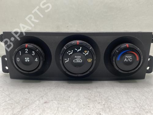 Used Climate control KIA SORENTO I (JC) 2.5 CRDi 4WD (140 hp) 32389291