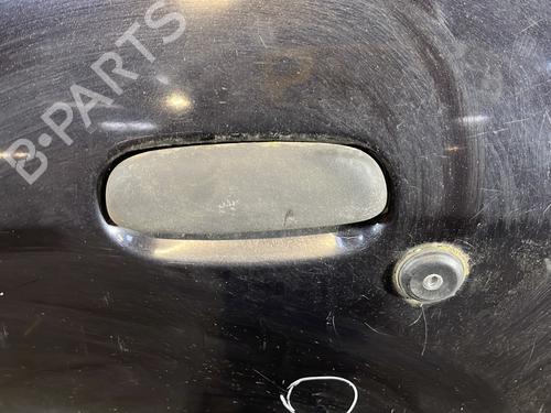 Used Left front door Left front door 29609927 29609927