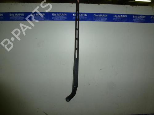 Used Front windshield wiper arm CITROËN C4 Coupe (LA_) 1.6 HDi (90 hp) 20036356
