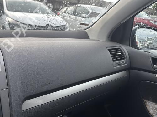 Left headlight VW GOLF V (1K1) 1.9 TDI | BP31804650C28 - Image 27