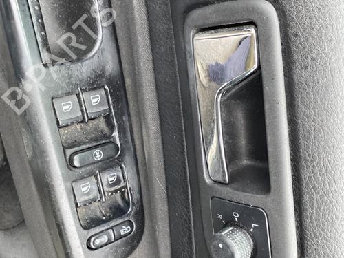 Right headlight VW GOLF IV (1J1) 1.9 TDI | BP31048961C29 