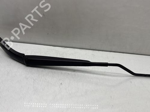 Used Front windshield wiper arm RENAULT MEGANE IV Hatchback (B9A/M/N_) 1.5 dCi 110 (B9A3) (110 hp) 29413574