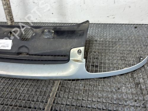 Grill Grill RENAULT CLIO II (BB_, CB_) 1.4 16V (B/CB0P, BB13) (98 hp) 33774189 33774189