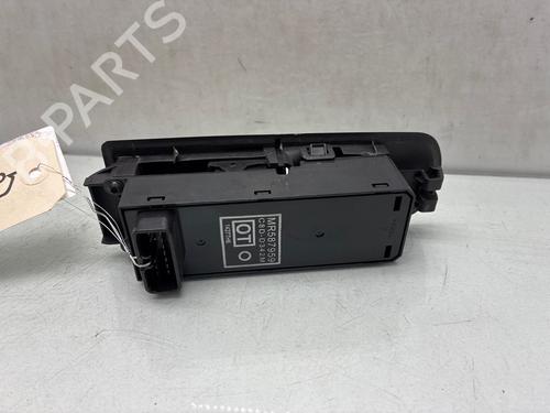 Left front window switch MITSUBISHI COLT VI (Z3_A, Z2_A) 1.5 DI-D (Z39A) | BP37172020I27 - Image 4