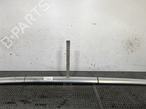 Used Roof bar PEUGEOT 5008 II (MC_, MJ_, MR_, M4_) 1.2 THP (MRHNYH, MRHNYW, MRHNSJ, MRHNSU, MRHNSM) (131 hp) 32495832