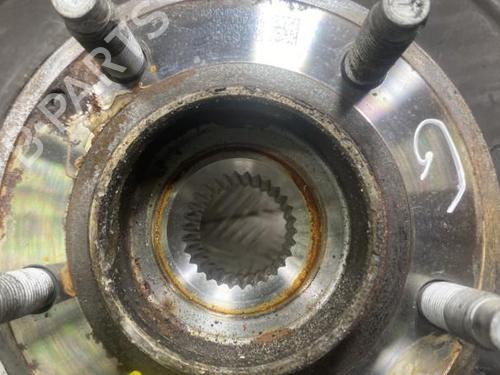 Used Left front steering knuckle Left front steering knuckle 19973223 19973223