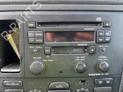 Left headlight VOLVO S60 I (384) 2.4 D | BP31880905C28