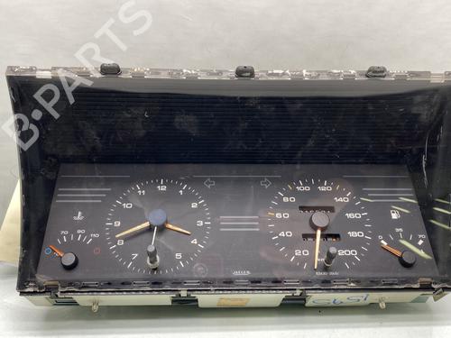 Used Instrument cluster PEUGEOT 405 I (15B) 1.6 (94 hp) 26319087