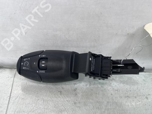 switch-peugeot-208-i-ca_-cc_-2012-2013-2014-2015-2016-2017-2018-2019-2020-2021-36281245 main image