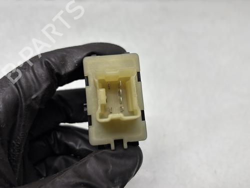 Used Right front window switch Right front window switch DACIA SANDERO II 1.5 dCi (90 hp) 28581350 28581350