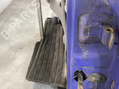 Dør venstre foran FORD FIESTA IV (JA_, JB_) 1.3 i | BP24053222C2 