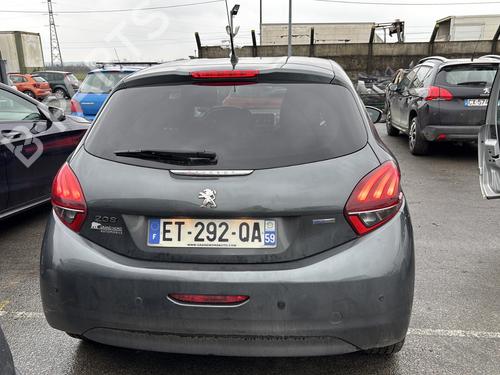 Right headlight PEUGEOT 208 I (CA_, CC_) 1.2 VTI 82 | BP28610976C29 