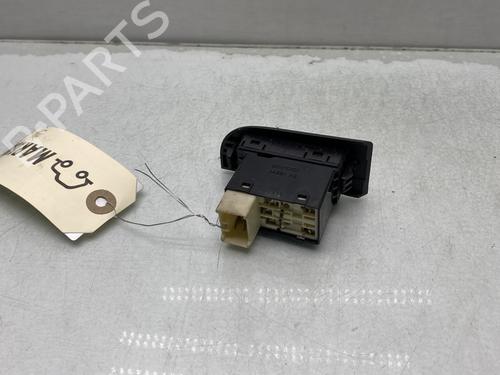 Used Right rear window switch Right rear window switch HYUNDAI TRAJET (FO) 2.0 CRDi (113 hp) 21489884 21489884