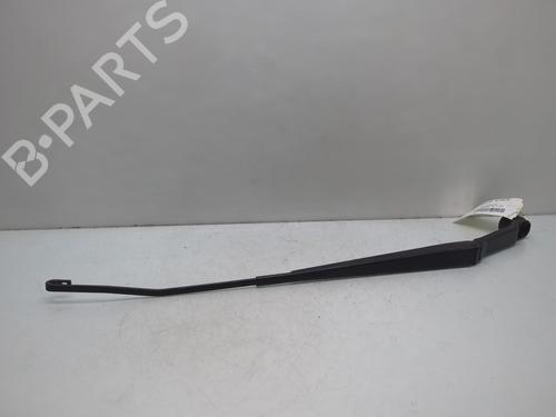 Used Front windshield wiper arm MITSUBISHI MIRAGE / SPACE STAR VI Hatchback (A0_A) 1.2 (A03A) (80 hp) 26527874
