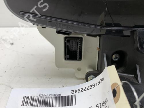 Used Instrument cluster TOYOTA YARIS (_P13_) [2010-2020]  19995738