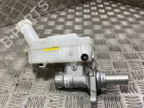 Used Brake master cylinder Brake master cylinder RENAULT CLIO V (B7_) 1.0 TCe 100 (B7MT) (101 hp) 24427809 24427809