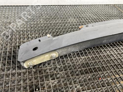 Used Front bumper reinforcement Front bumper reinforcement 32062554 32062554