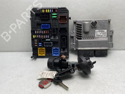 Used Electronic module PEUGEOT EXPERT Van (V_) 2.0 BlueHDi 120 (122 hp) 31612917