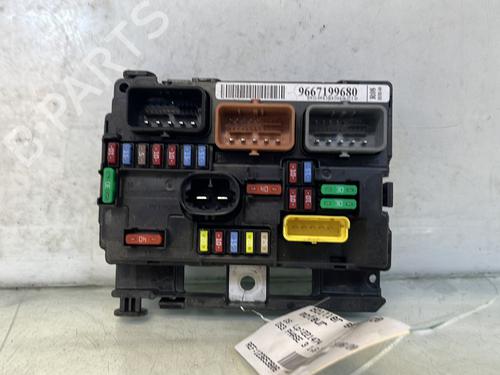 Used Fuse box Fuse box DS DS 3 (SA_) [2015-2019] 35955760 35955760