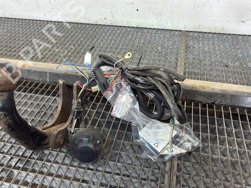 Used Tow ball/Mechanism Tow ball/Mechanism RENAULT MEGANE IV Grandtour (K9A/M/N_) 1.5 dCi 110 (110 hp) 33648730 33648730